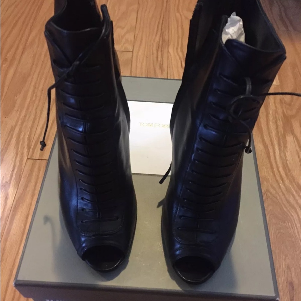 Tom Ford Peeptoe lace up booties